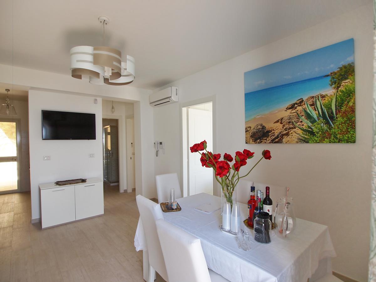 Villa Le - *